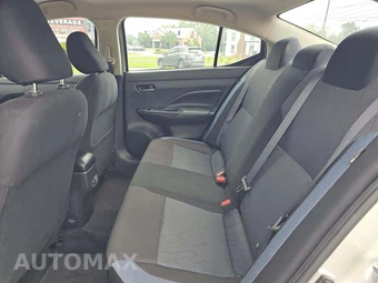 2024 Nissan Versa SV – miniatura 13