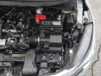 2024 Nissan Versa SV – miniatura 24