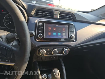 2024 Nissan Versa SV – miniatura 11