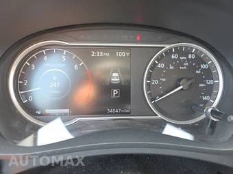 2024 Nissan Versa SV – miniatura 18