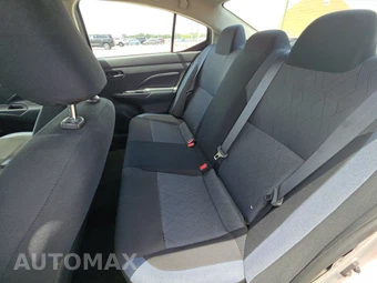 2024 Nissan Versa SV – miniatura 19