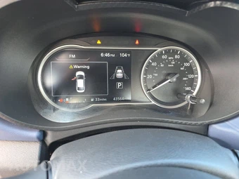2024 Nissan Versa SV - miniatura 12