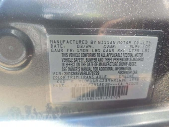 2024 Nissan Versa SV – miniatura 5