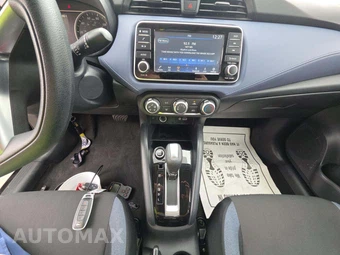 2024 Nissan Versa SV – miniatura 10