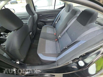2024 Nissan Versa SV – miniatura 13
