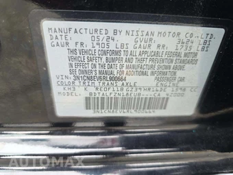 2024 Nissan Versa SV – miniatura 5
