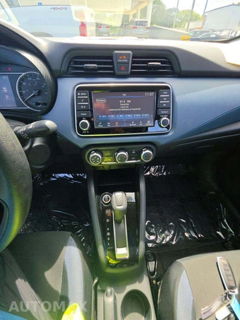 2024 Nissan Versa SV – miniatura 10