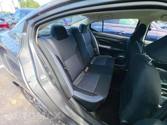 2024 Nissan Versa SV – miniatura 16