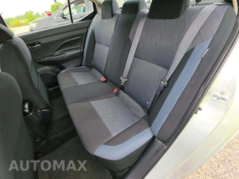 2024 Nissan Versa SV – miniatura 13