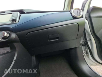 2024 Nissan Versa SV – miniatura 19