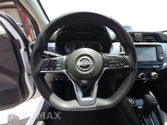 2024 Nissan Versa SV – miniatura 10