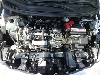 2024 Nissan Versa SV – miniatura 15