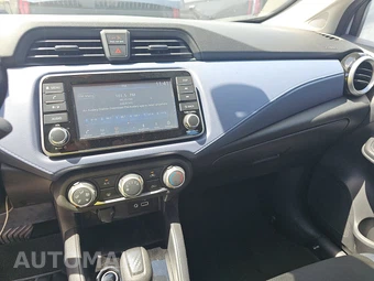 2024 Nissan Versa SV – miniatura 11