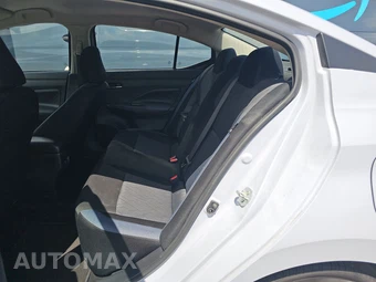 2024 Nissan Versa SV – miniatura 13