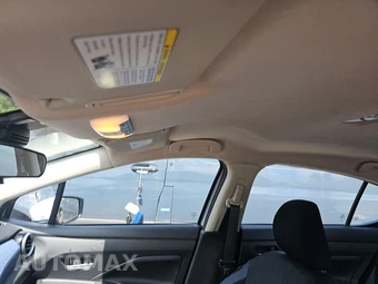 2024 Nissan Versa SV – miniatura 17