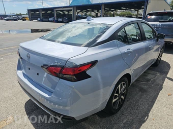 2024 Nissan Versa SV – miniatura 4