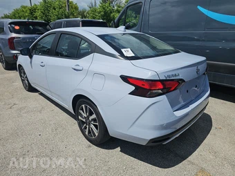 2024 Nissan Versa SV – miniatura 6