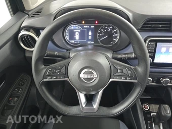 2024 Nissan Versa SV - miniatura 10