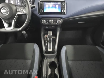 2024 Nissan Versa SV - miniatura 11