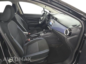 2024 Nissan Versa SV - miniatura 8