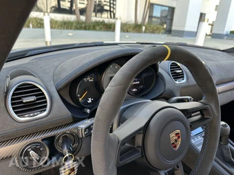2024 Porsche 718 Cayman GT4 RS - miniatura 33
