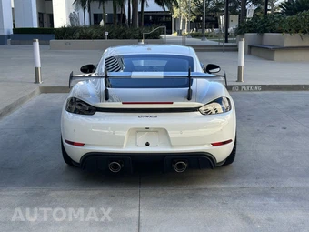 2024 Porsche 718 Cayman GT4 RS - miniatura 9