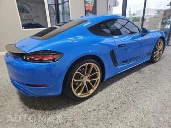 2024 Porsche 718 Cayman Style Edition – miniatura 4