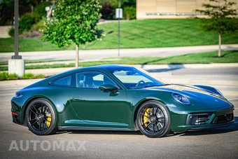 2024 Porsche 911 Carrera 4 GTS - miniatura 15