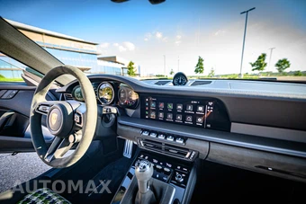 2024 Porsche 911 Carrera 4 GTS - miniatura 40