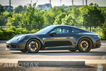 2024 Porsche 911 Carrera 4 GTS - miniatura 7