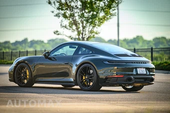 2024 Porsche 911 Carrera 4 GTS - miniatura 9