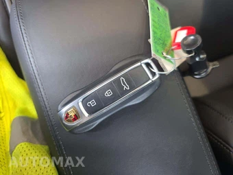 2024 Porsche 911 Carrera 4S – miniatura 8