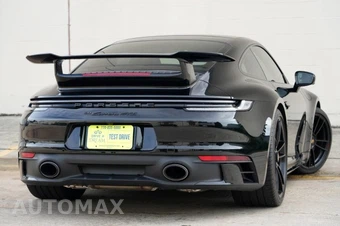 2024 Porsche 911 Carrera GTS – miniatura 3