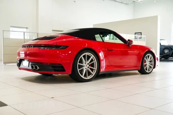2024 Porsche 911 Carrera S Cabriolet - miniatura 16