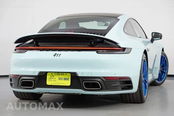 2024 Porsche 911 Carrera - miniatura 3