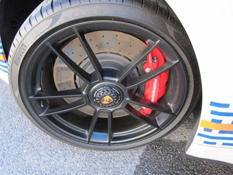 2024 Porsche 911 Targa 4 GTS - miniatura 26