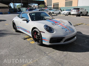 2024 Porsche 911 Targa 4 GTS - miniatura 3