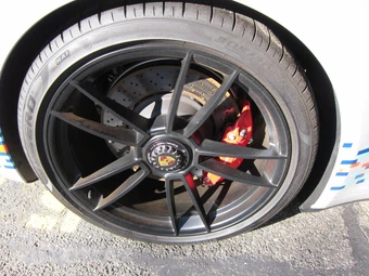 2024 Porsche 911 Targa 4 GTS - miniatura 30