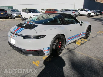 2024 Porsche 911 Targa 4 GTS - miniatura 5