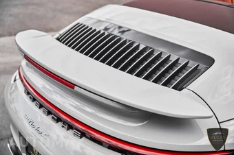 2024 Porsche 911 Turbo S Cabriolet - miniatura 12