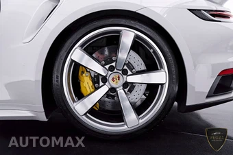 2024 Porsche 911 Turbo S Cabriolet - miniatura 36