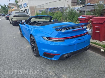 2024 Porsche 911 Turbo S Cabriolet - miniatura 2