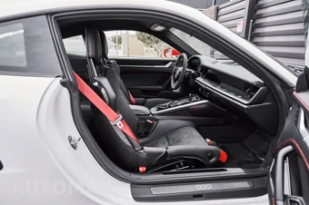 2024 Porsche 911 Turbo S - miniatura 33