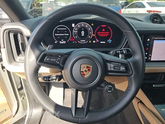 2024 Porsche Cayenne Coupe - miniatura 10
