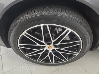 2024 Porsche Cayenne Coupe – miniatura 8