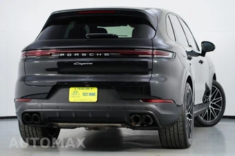 2024 Porsche Cayenne E-Hybrid - miniatura 3