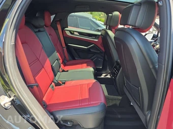 2024 Porsche Cayenne S Coupe – miniatura 16