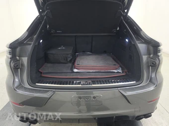 2024 Porsche Cayenne Turbo E-Hybrid Coupe – miniatura 16