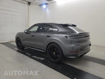 2024 Porsche Cayenne Turbo E-Hybrid Coupe – miniatura 6