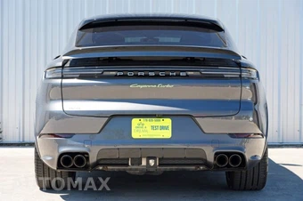 2024 Porsche Cayenne Turbo E-Hybrid Coupe - miniatura 9